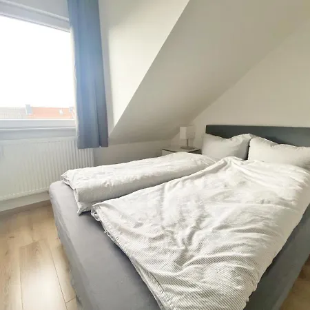 Apartment Grosszugige In Der Neustadt